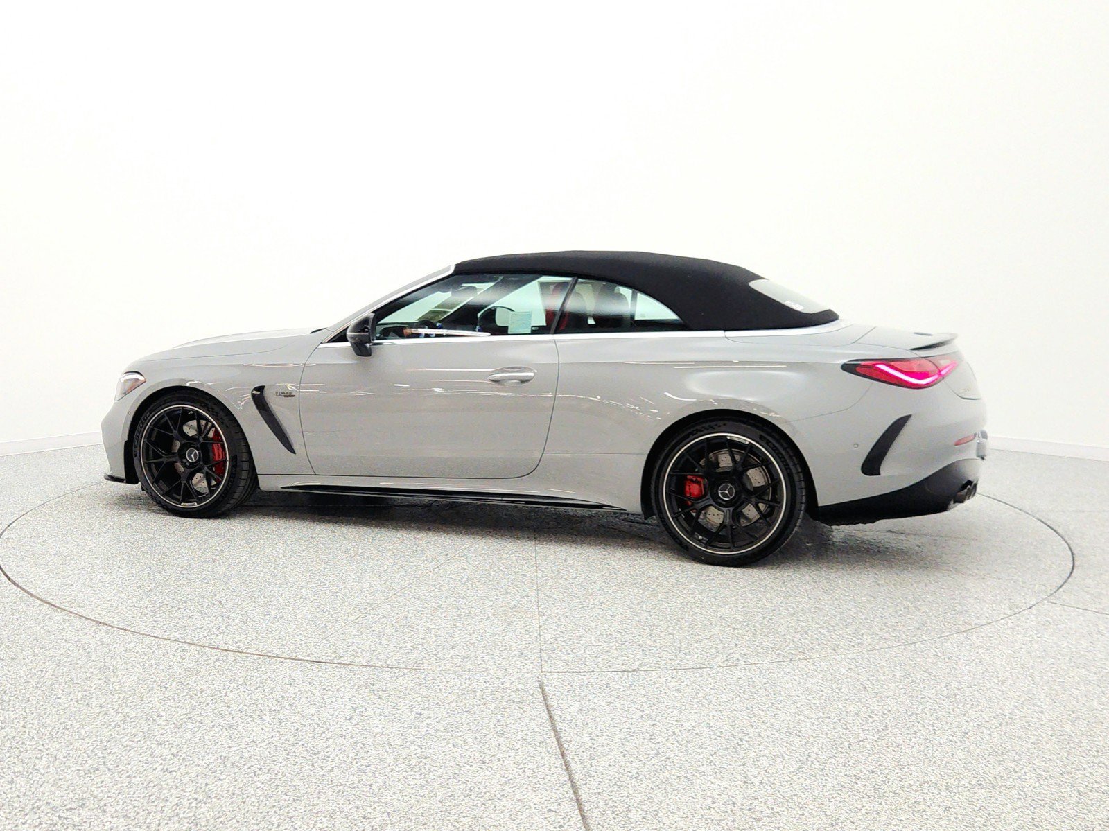 Used 2026 Mercedes-Benz CLE 53 AMG 4MATIC Cabriolet image 8