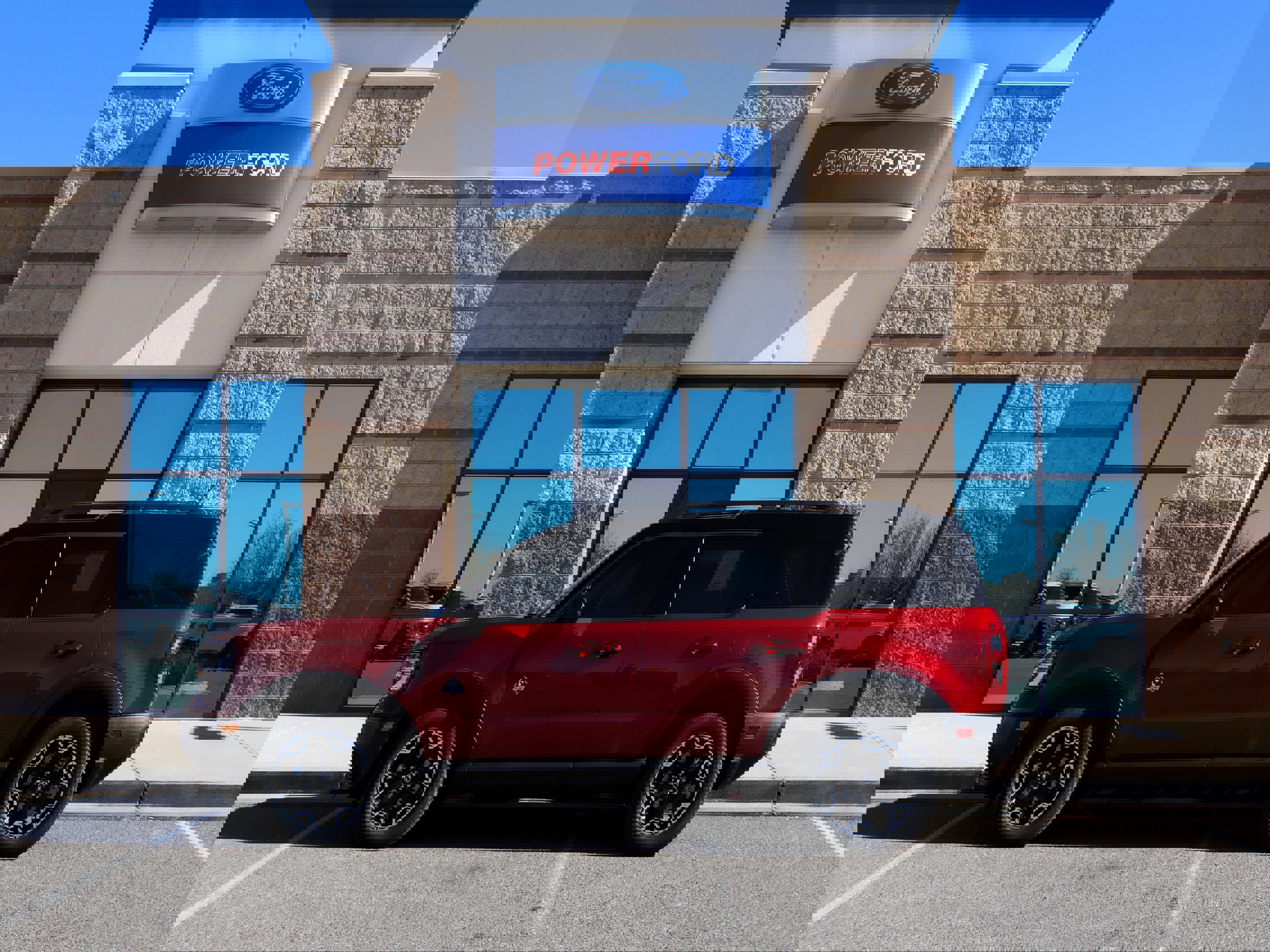 New 2025 Ford Bronco Sport Outer Banks image 9