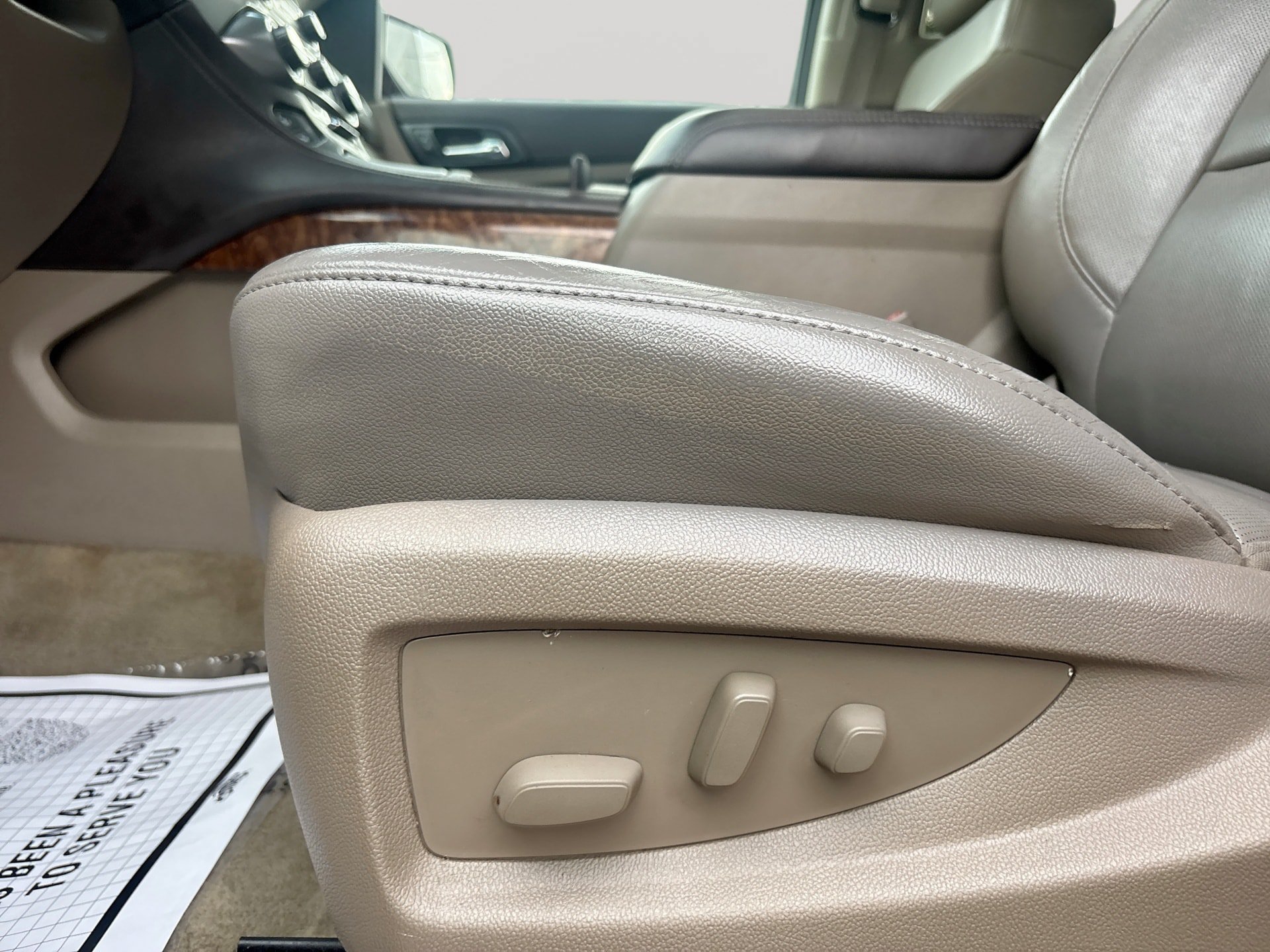Used 2015 Chevrolet Suburban LTZ AWD/4WD image 14