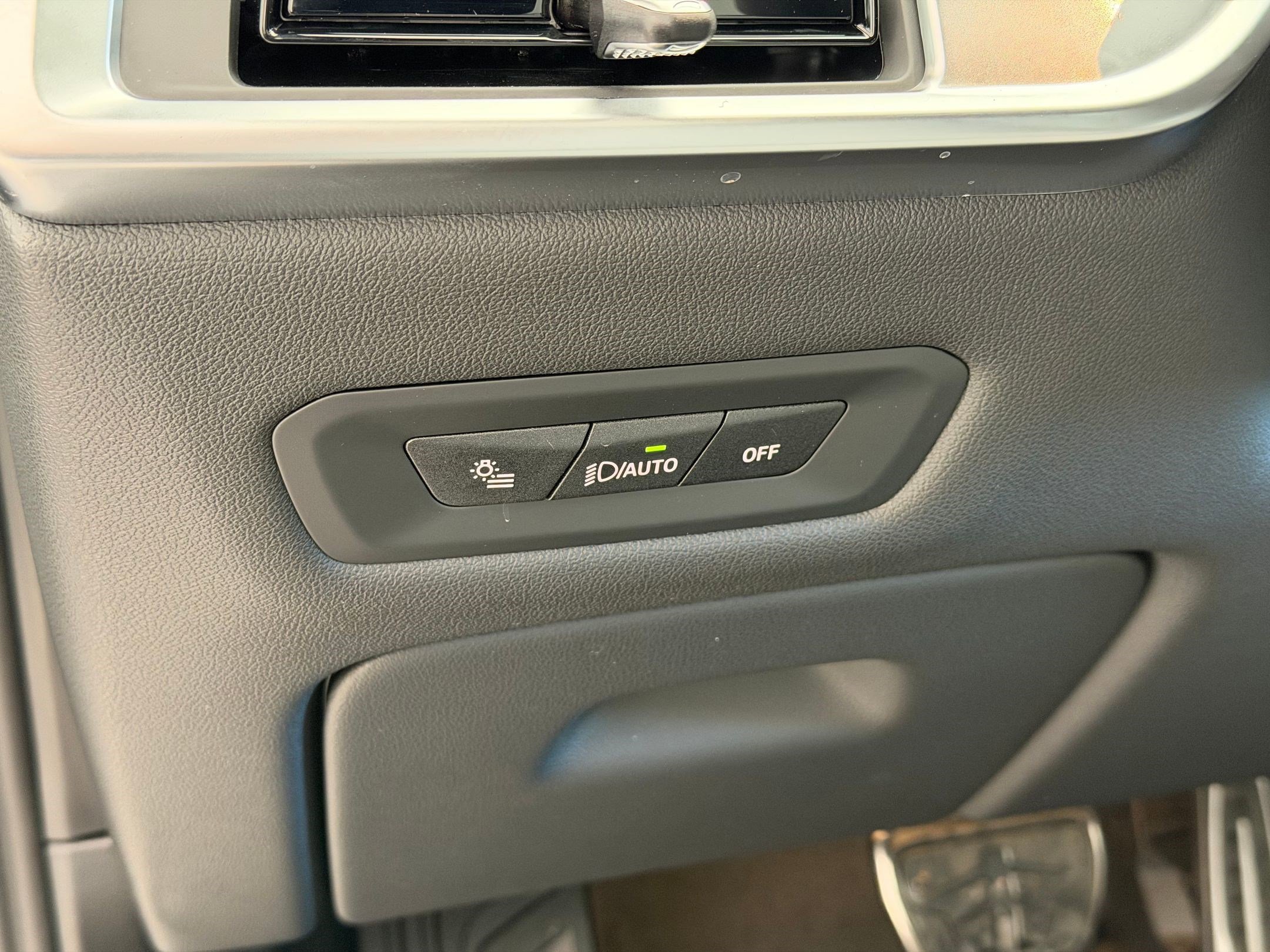 New 2026 BMW X5 xDrive50e w/ M Sport Package image 20