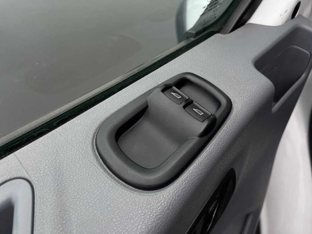 Used 2018 Ford Transit 350 XLT image 13