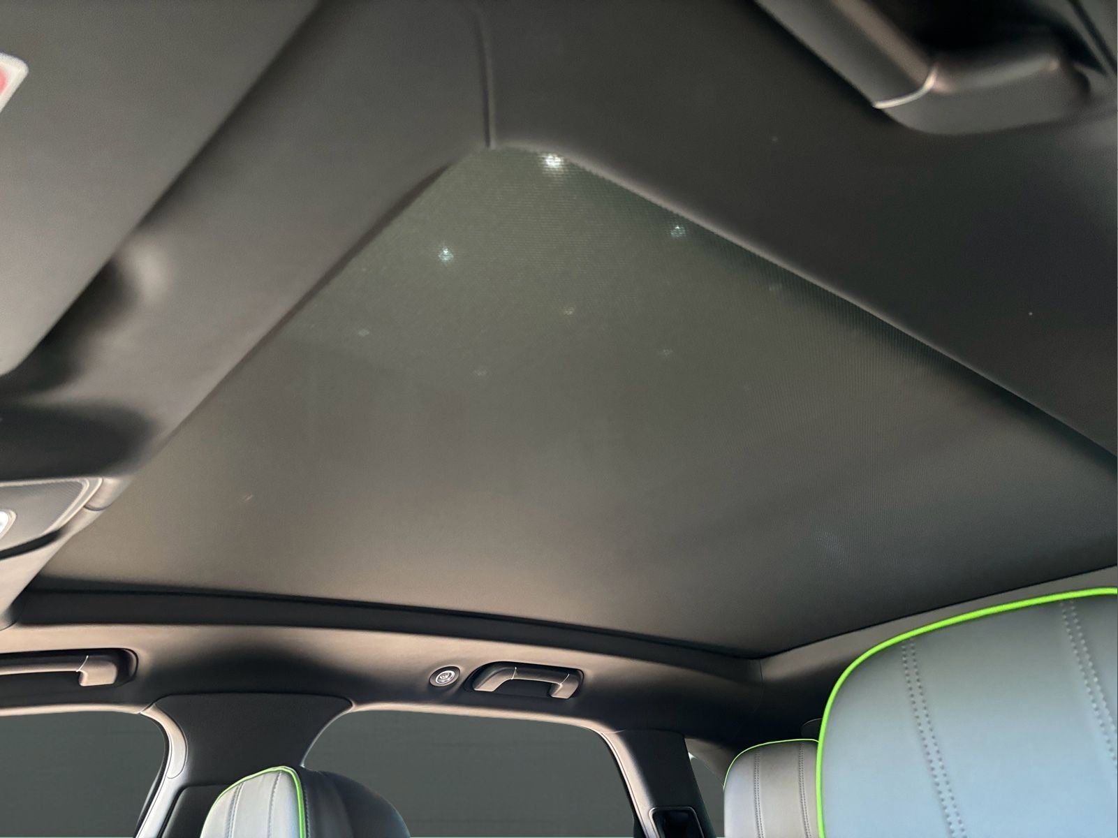 New 2025 Bentley Bentayga image 17
