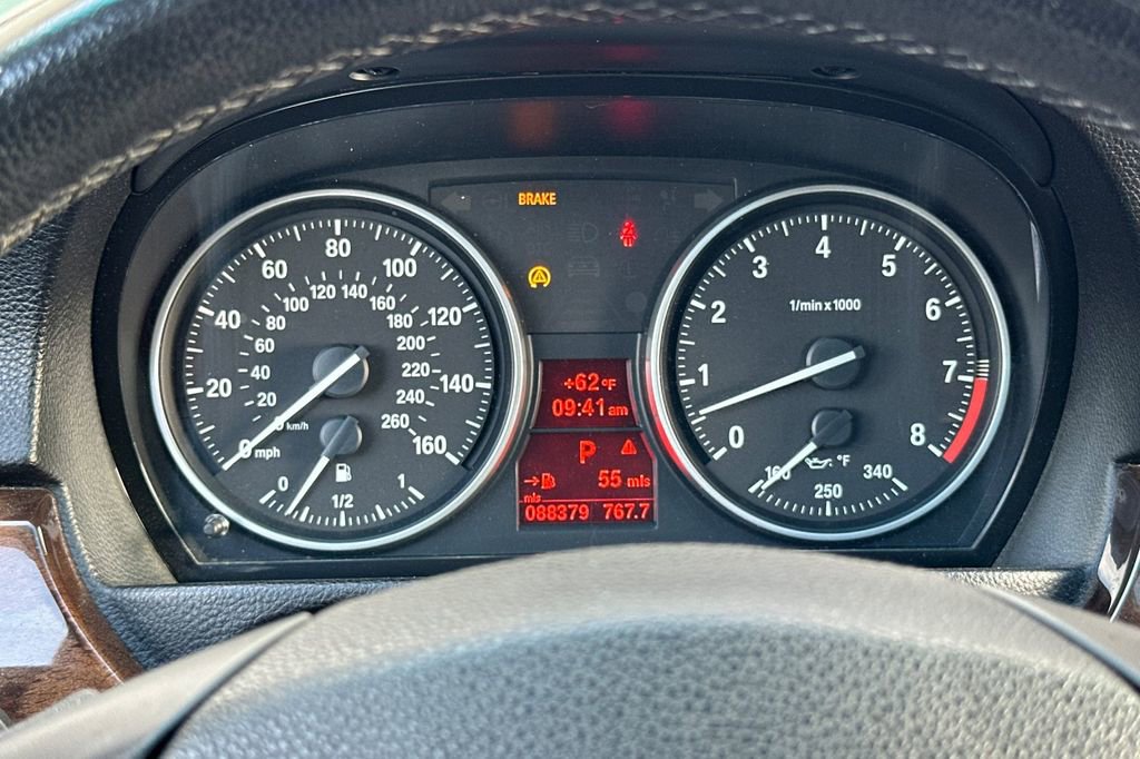 Used 2011 BMW 335i Sedan RWD image 26