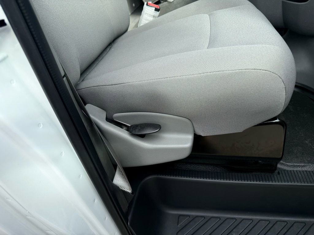 New 2026 Ford E-450 and Econoline 450 Super Duty w/ Power Equipment Group RWD image 22