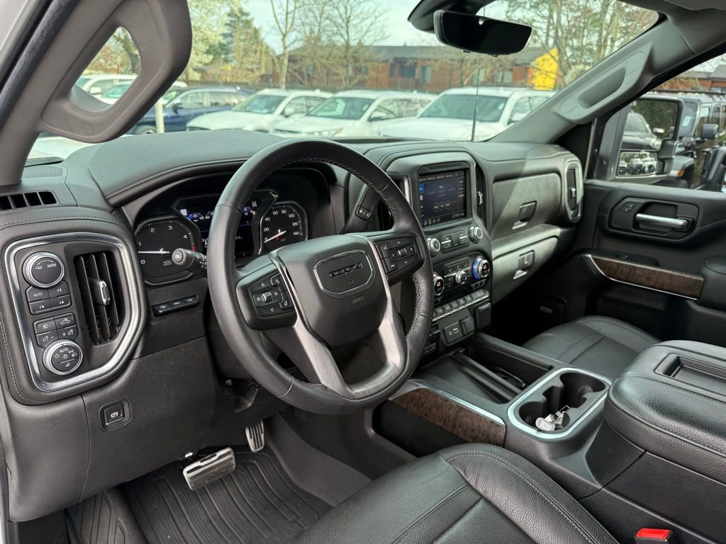 Used 2020 GMC Sierra 3500 Denali w/ Denali Ultimate Package image 14