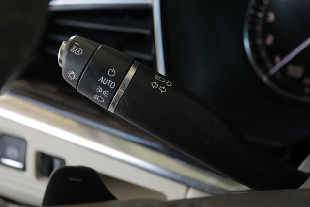 Used 2021 Cadillac XT6 Premium Luxury w/ LPO, Floor Liner Package image 16