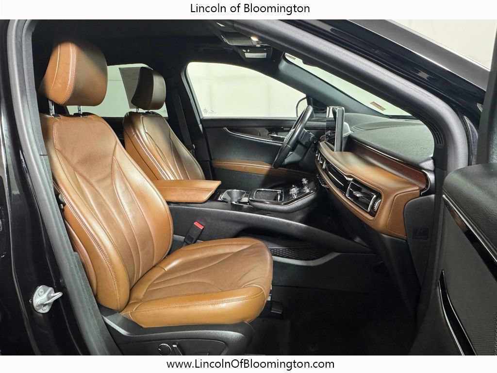 Certified 2023 Lincoln Nautilus Reserve AWD/4WD image 11