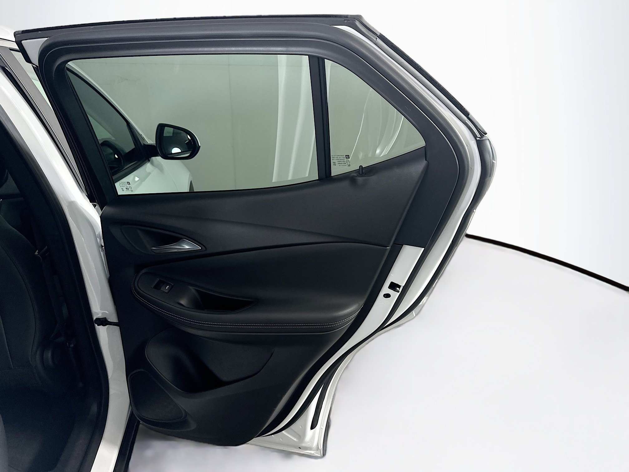 Used 2025 Buick Encore GX Preferred image 29