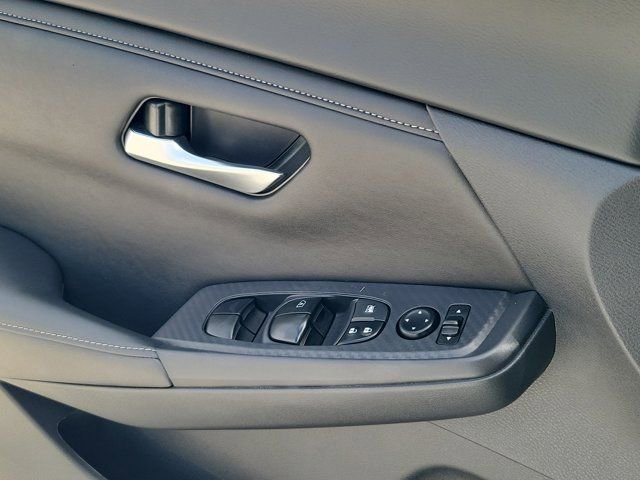 Used 2024 Nissan Sentra SV image 19