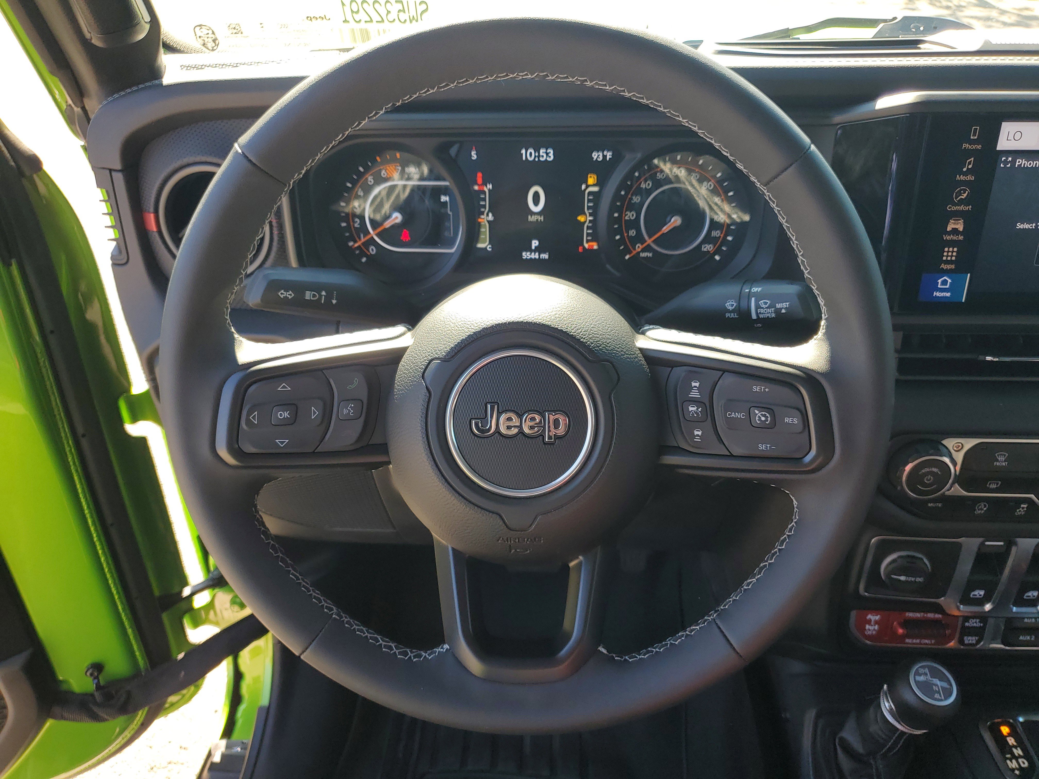 Used 2025 Jeep Wrangler Rubicon image 13