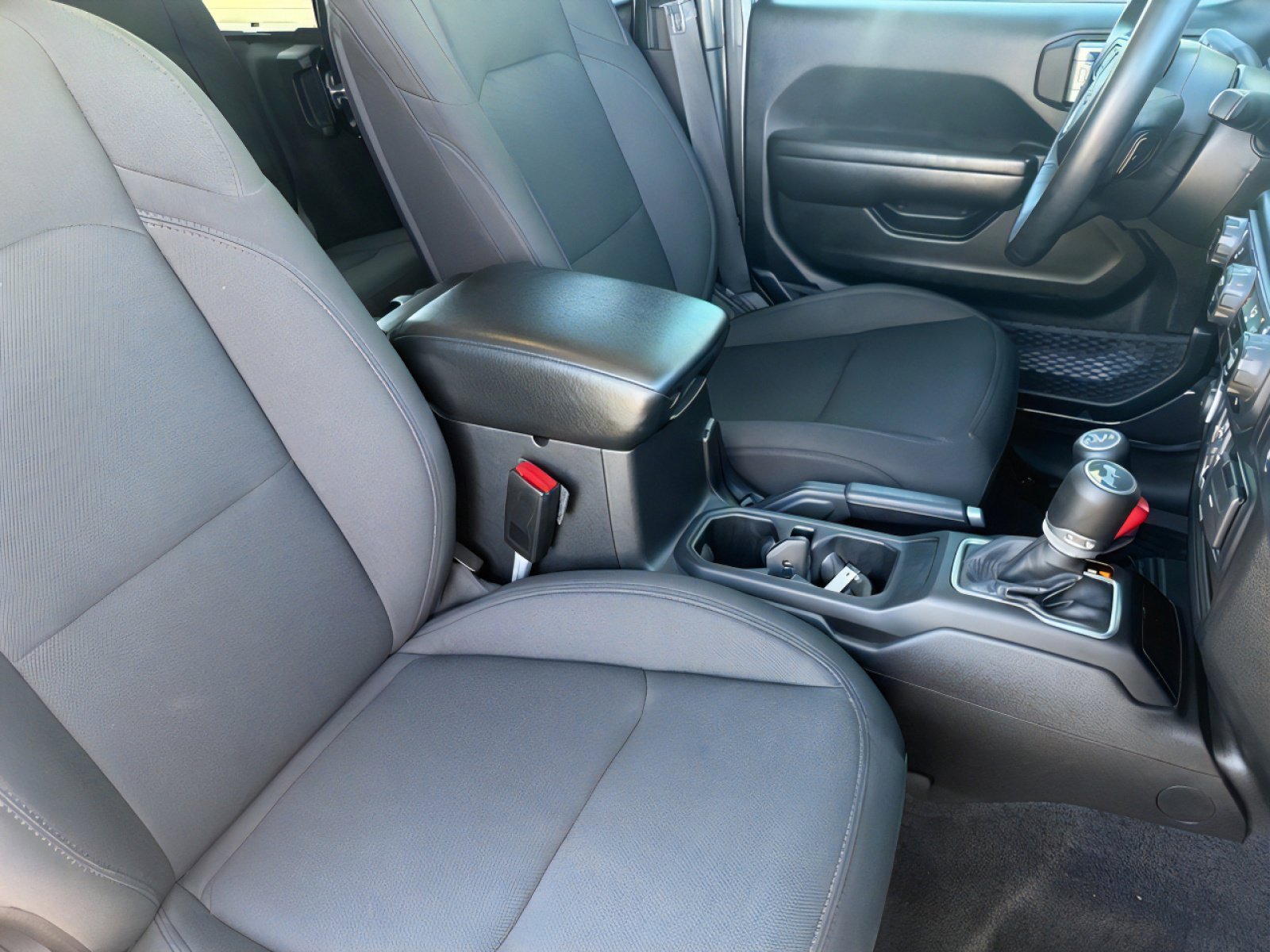 Used 2021 Jeep Wrangler Unlimited Sport image 10