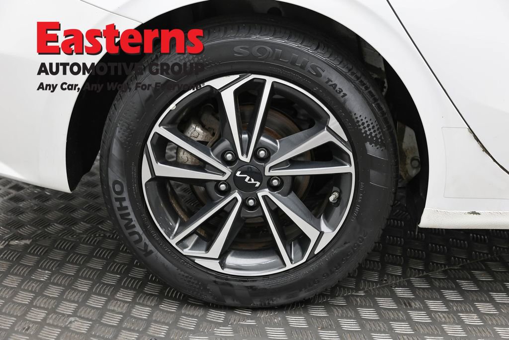 Used 2024 Kia Forte LXS image 30