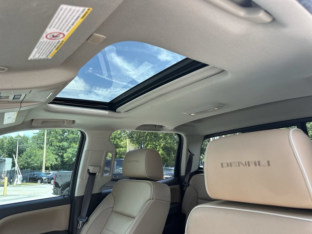 Certified 2019 GMC Sierra 2500 Denali w/ Duramax Plus Package AWD/4WD image 19