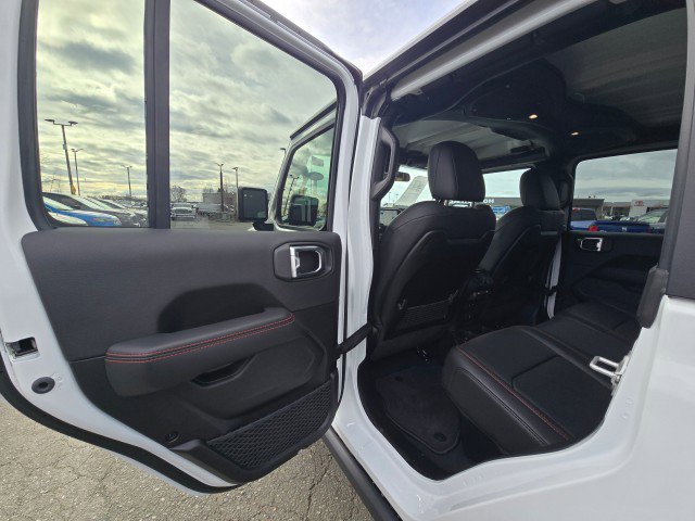 Certified 2025 Jeep Gladiator Rubicon w/ Convenience Group image 19