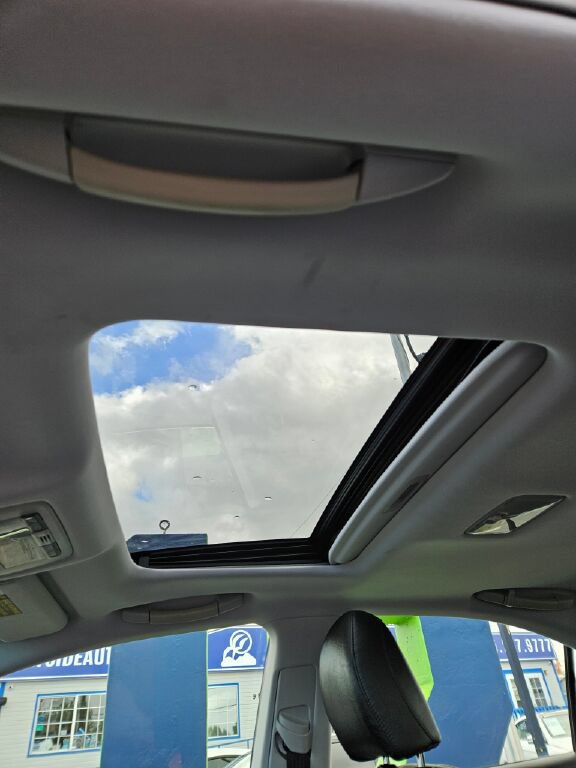 Used 2012 Lexus HS 250h Premium FWD image 16