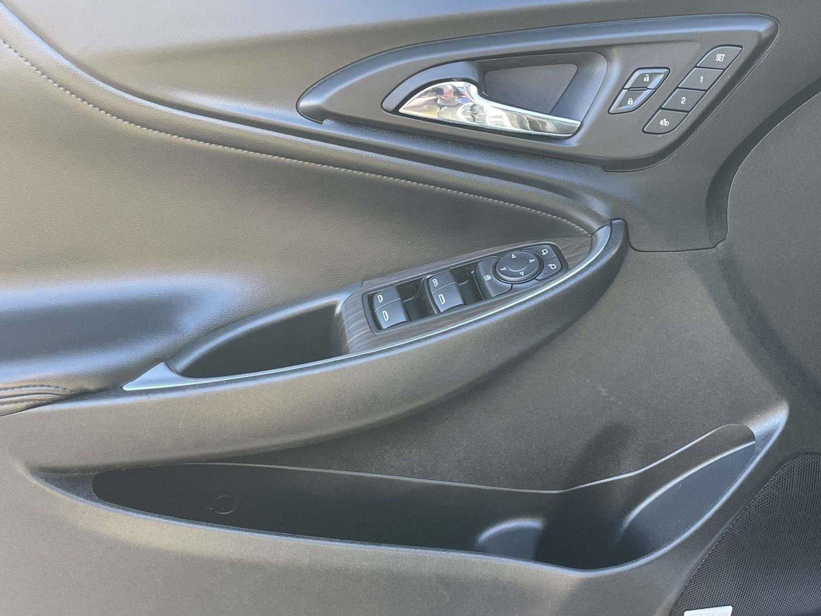 Used 2022 Chevrolet Malibu Premier image 19