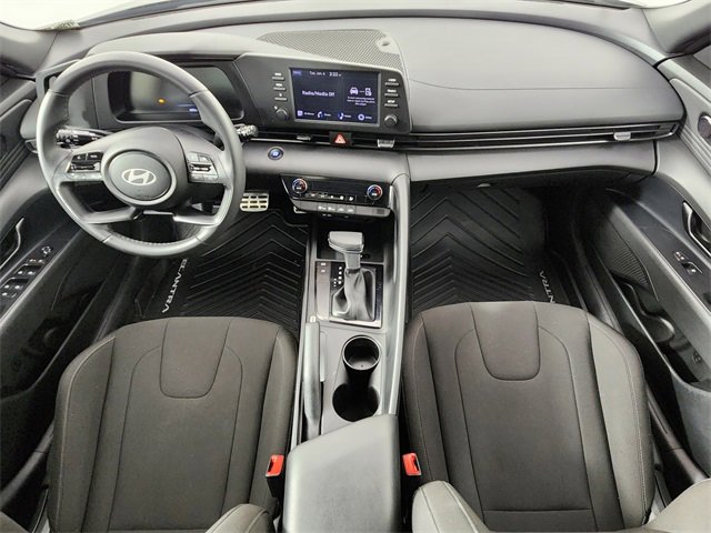 Certified 2025 Hyundai Elantra Sport image 12