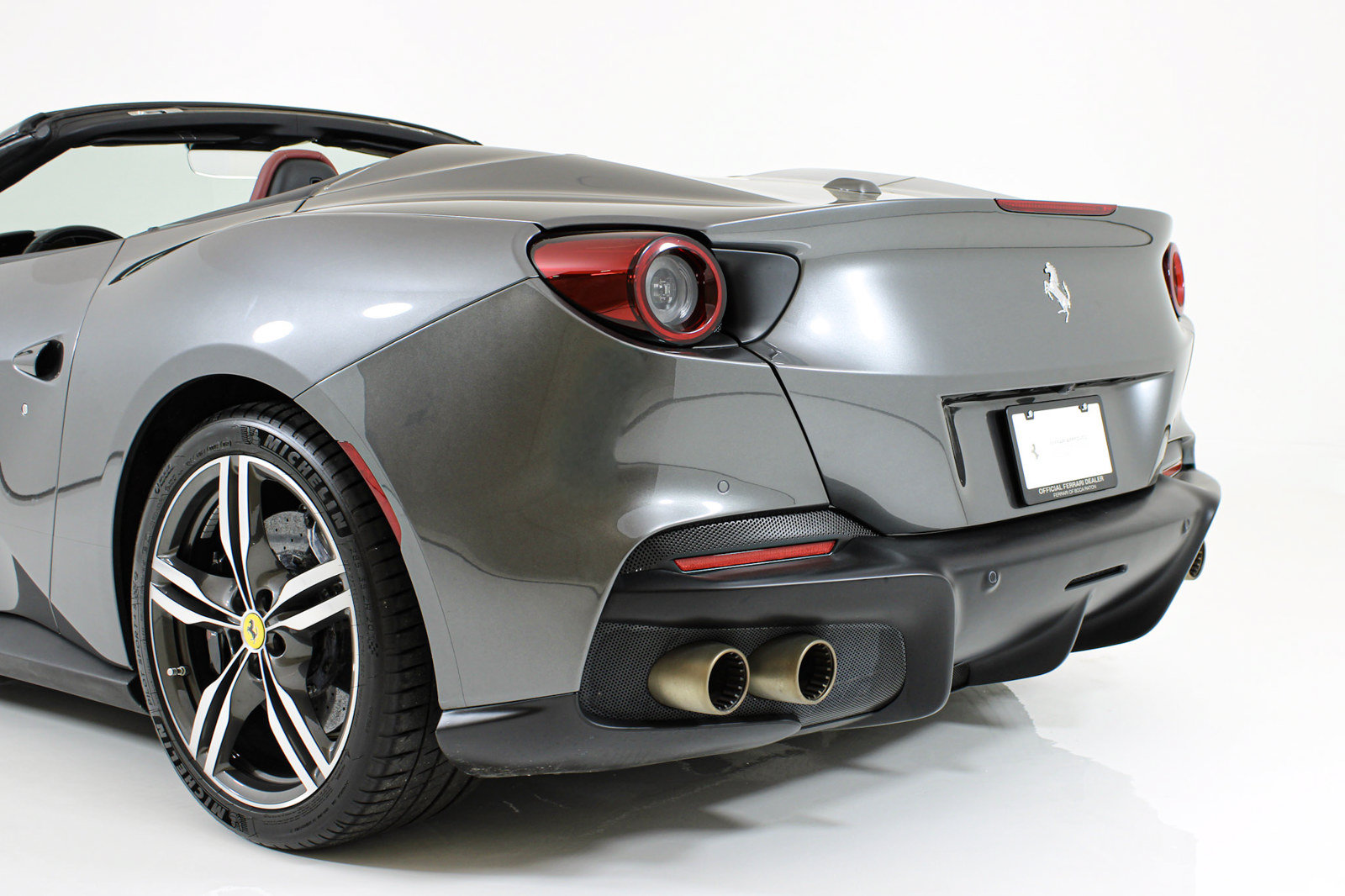 Certified 2022 Ferrari Portofino M RWD image 33