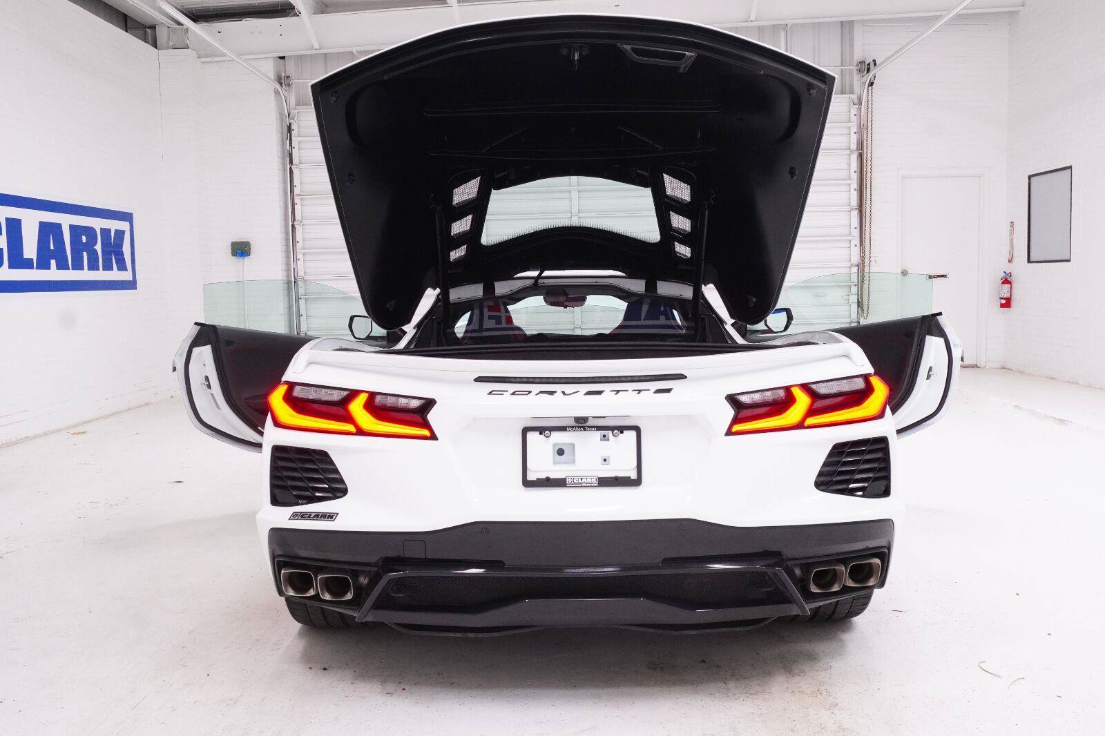 Used 2026 Chevrolet Corvette Stingray Coupe w/ 1LT RWD image 39