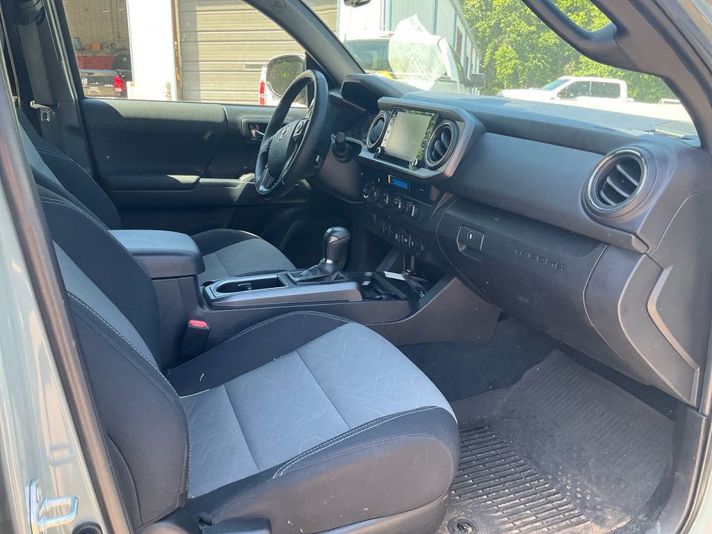 Used 2023 Toyota Tacoma TRD Sport w/ Advanced Technology Package AWD/4WD image 11