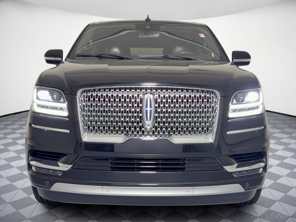 Used 2021 Lincoln Navigator L Reserve w/ Luxury Package AWD/4WD image 6