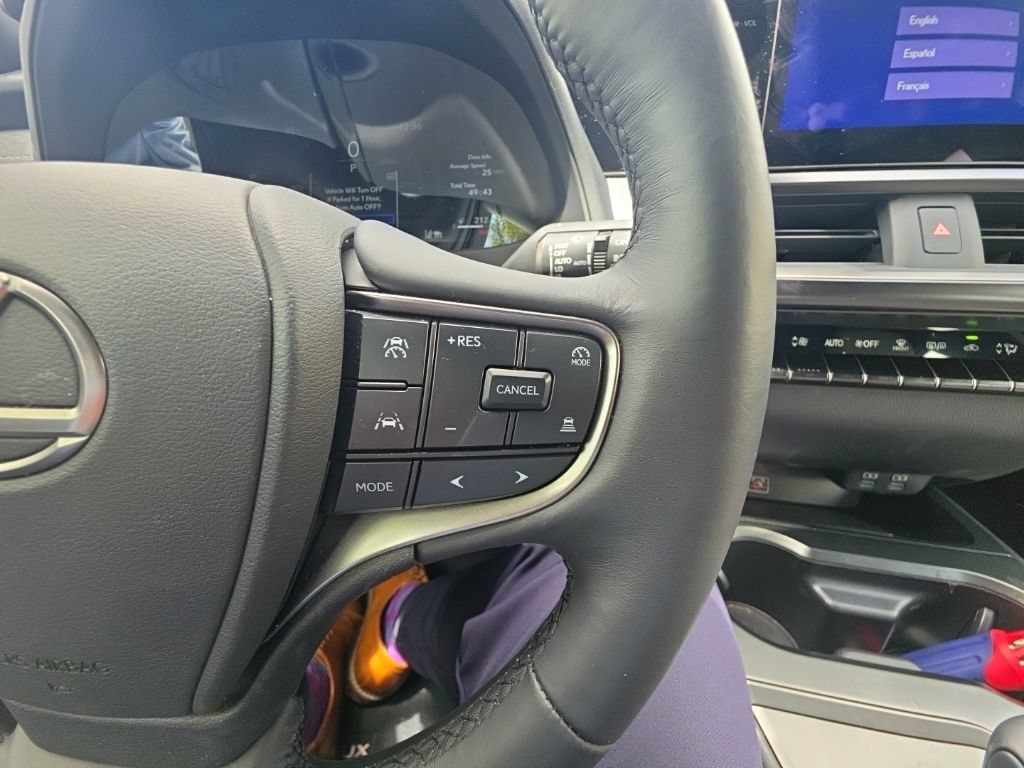 Used 2025 Lexus UX 300h FWD w/ Accessory Package (Z2) image 15