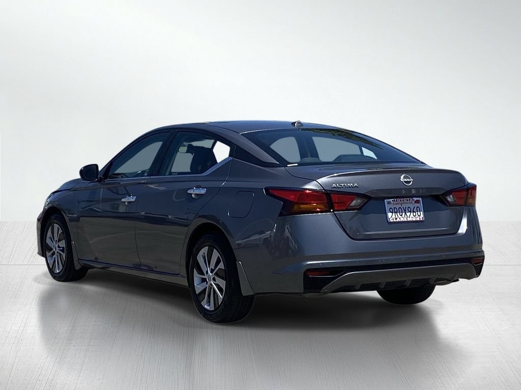 Used 2025 Nissan Altima 2.5 S FWD image 4