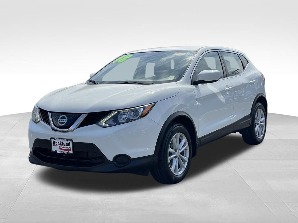 Used 2018 Nissan Rogue Sport S w/ S Appearance Package AWD/4WD image 2
