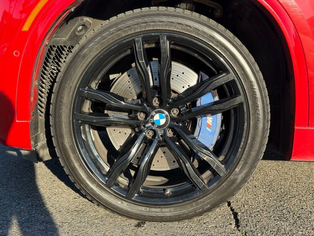 Used 2018 BMW X5 M image 17