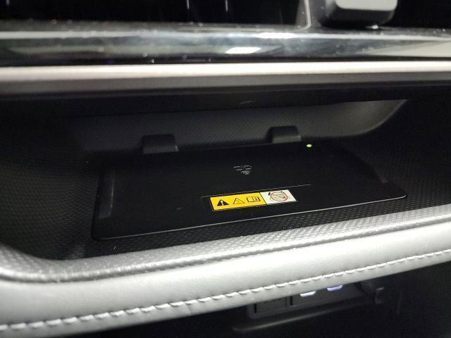 Certified 2024 Toyota Highlander XLE FWD image 36