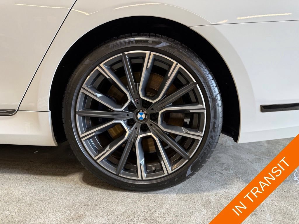 Used 2020 BMW M760i xDrive w/ Luxury Rear Seating Package AWD/4WD image 42