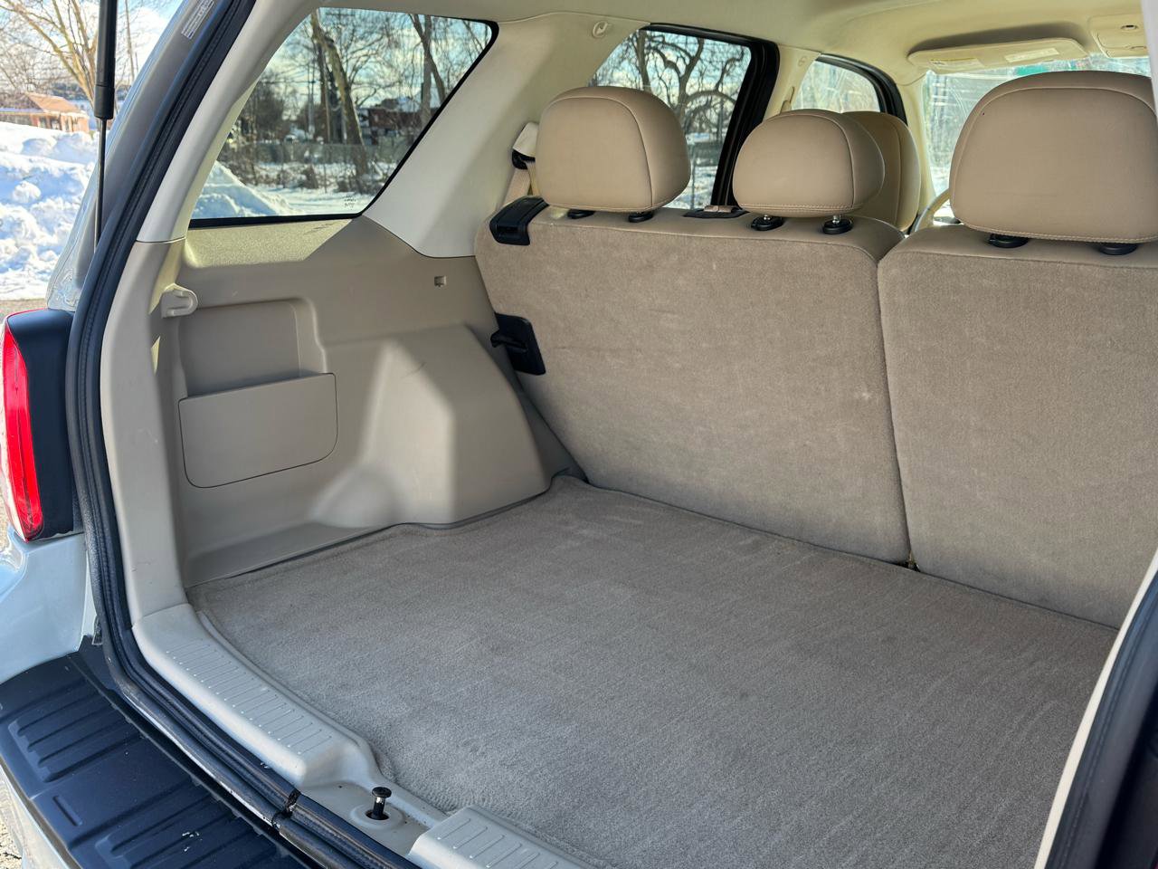 Used 2009 Ford Escape Limited AWD/4WD image 18