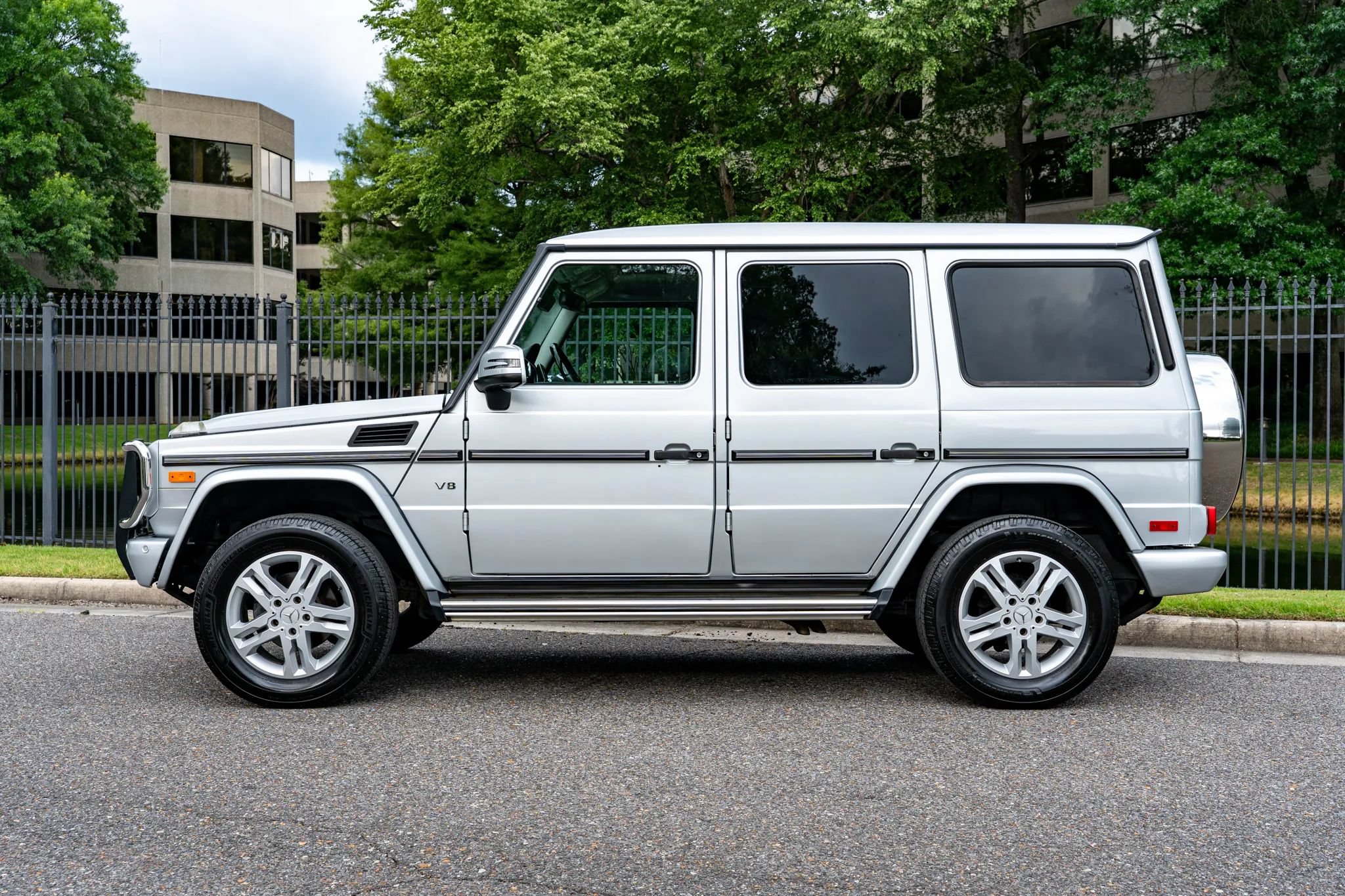 Used 2015 Mercedes-Benz G 550 image 9