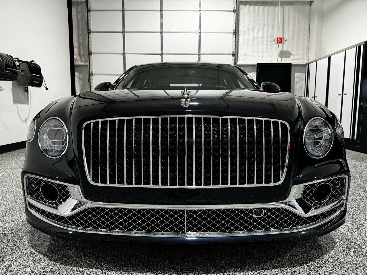 Used 2021 Bentley Flying Spur W12 image 2