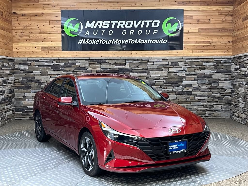 Used 2023 Hyundai Elantra SEL w/ Convenience Package FWD image 5