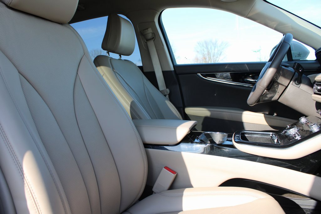 Used 2023 Lincoln Nautilus Reserve w/ Cargo Utility Package image 21