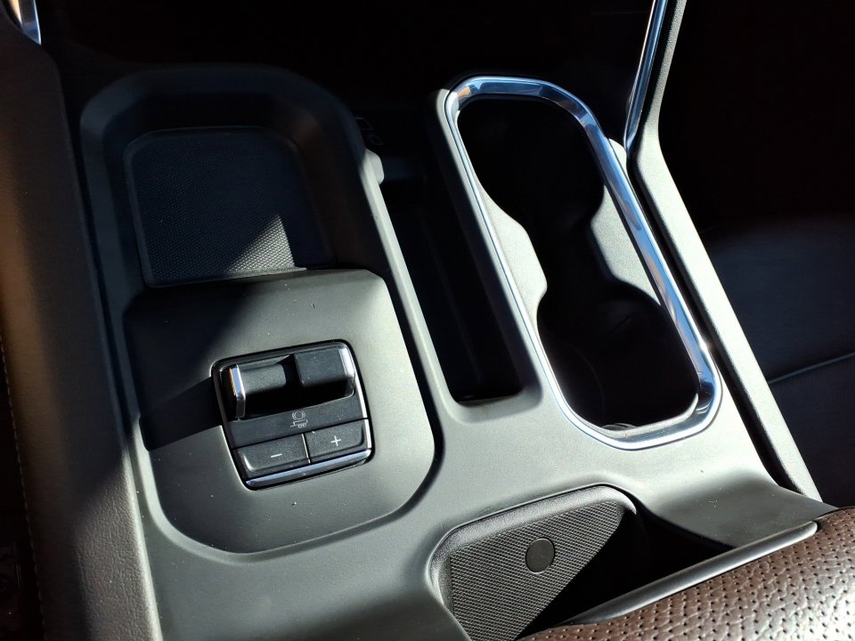 Used 2024 GMC Sierra 2500 Denali w/ Denali Reserve Package image 20