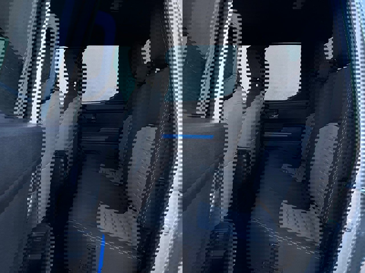 Used 2025 Toyota Tacoma TRD Off-Road image 11