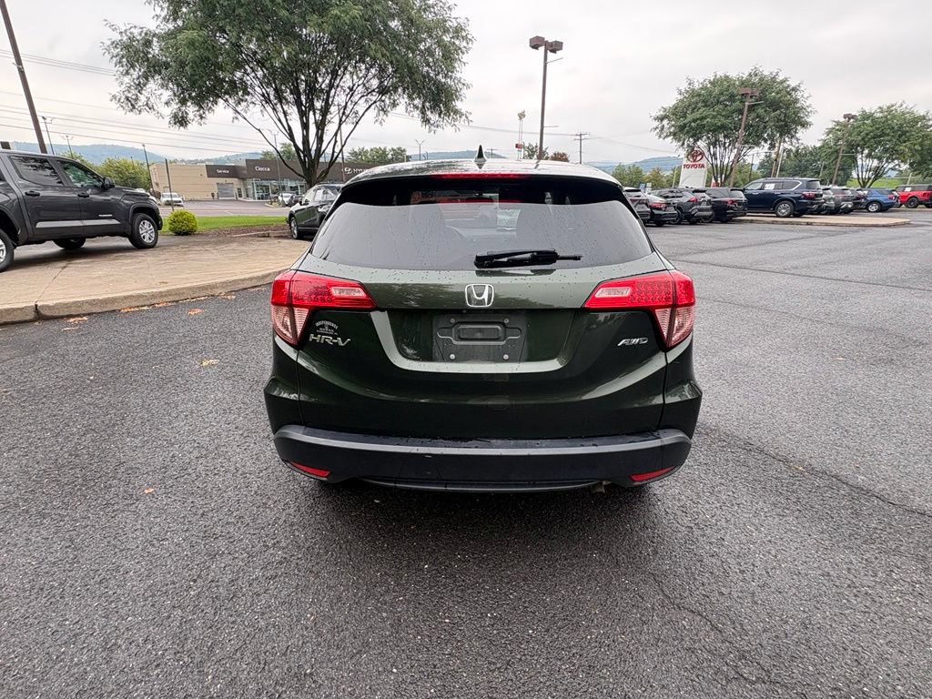 Used 2017 Honda HR-V EX image 2