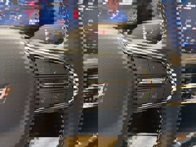 New 2026 Chevrolet Traverse LT w/ Midnight/Sport Edition image 19