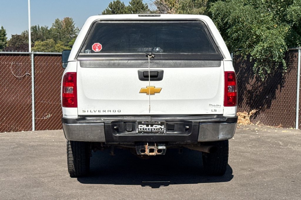 Used 2014 Chevrolet Silverado 2500 W/T AWD/4WD image 7