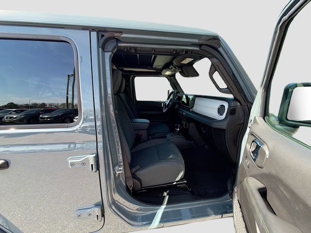 Used 2025 Jeep Wrangler Sahara 4xe w/ Safety Group image 28