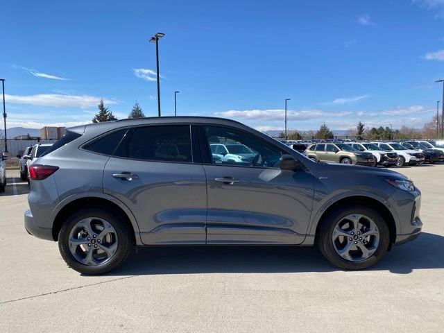 Used 2023 Ford Escape ST-Line image 6