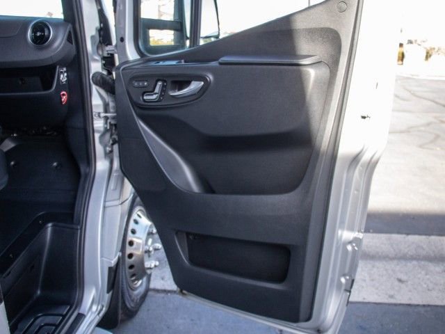 Used 2022 Mercedes-Benz Sprinter 3500 image 19