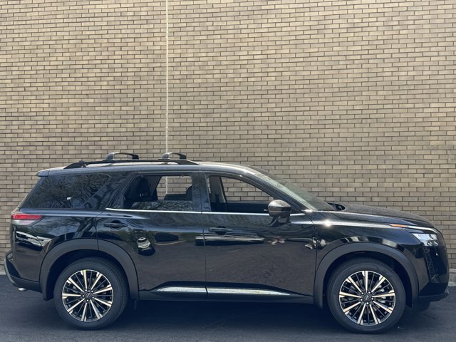 New 2026 Nissan Pathfinder Platinum AWD/4WD image 5