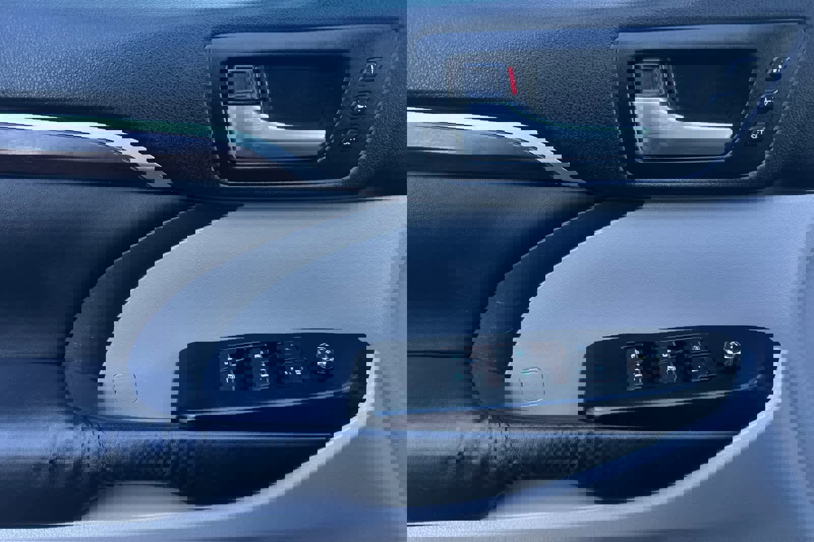 Used 2014 Toyota Highlander Limited image 12