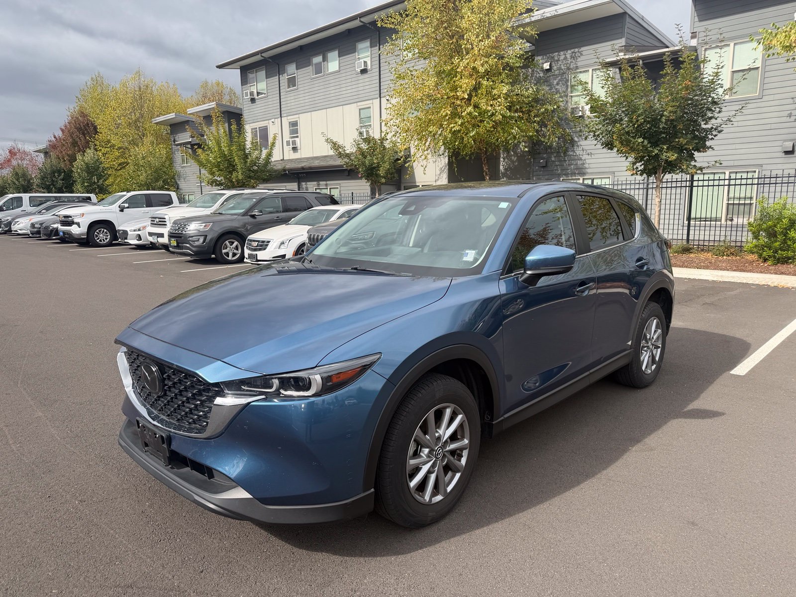 Used 2022 MAZDA CX-5 AWD 2.5 S w/ Select Package image 1