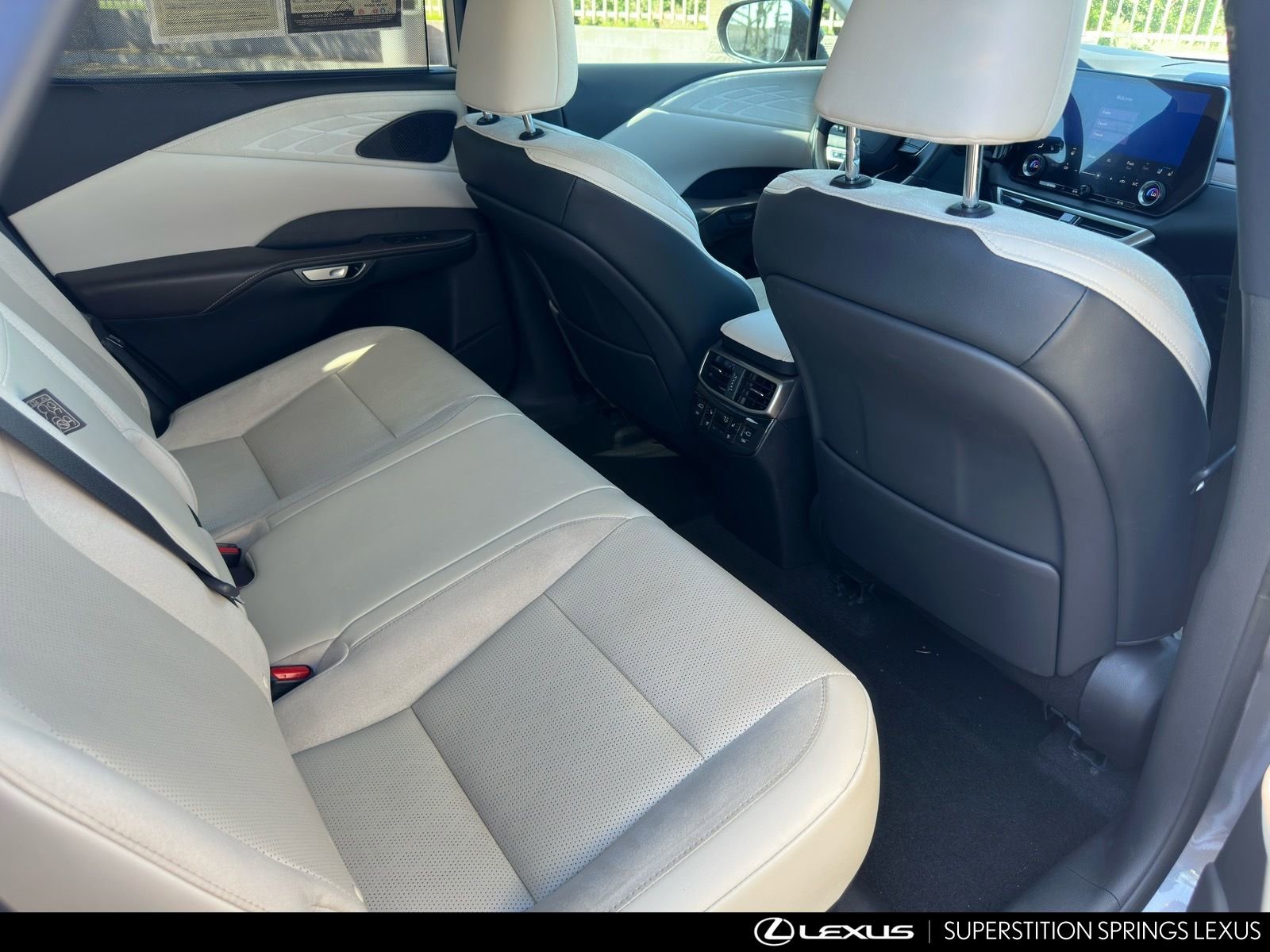 Used 2023 Lexus RX 350 FWD w/ Cold Area Package image 27