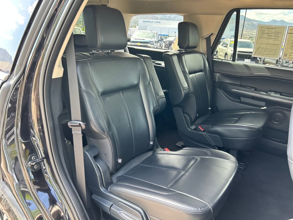 Used 2024 Ford Expedition XLT AWD/4WD image 34