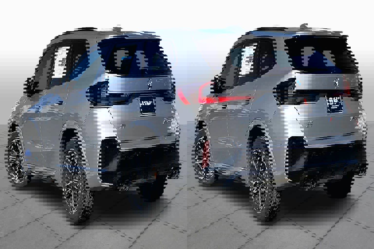 Used 2025 BMW X1 M35i w/ Shadowloine Package image 11